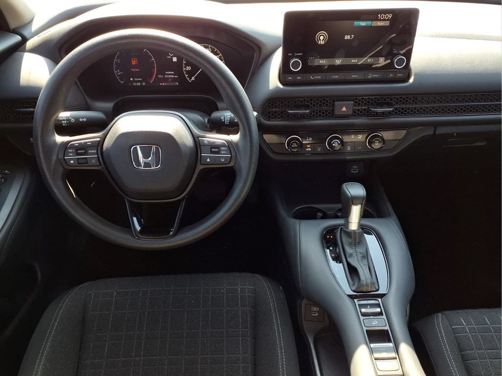 Certified 2025 Honda HR-V LX image 12