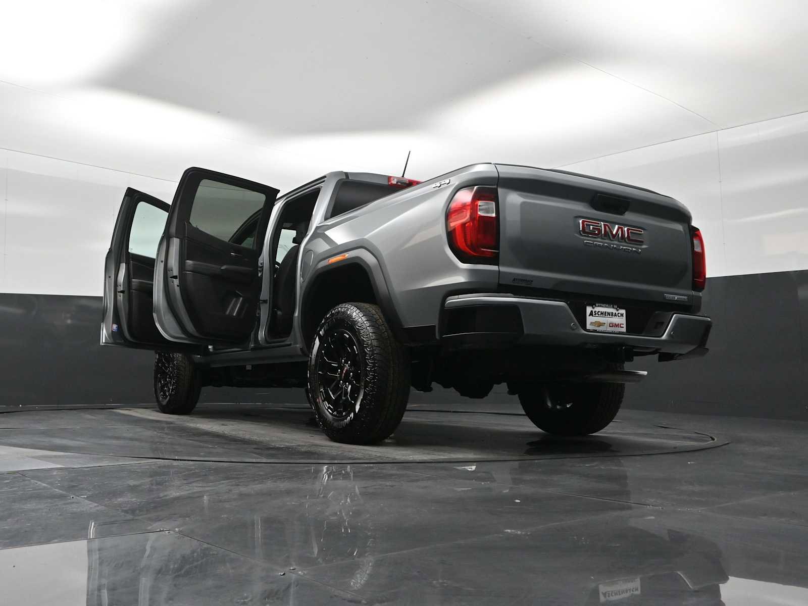 New 2026 GMC Canyon Elevation w/ Convenience Package image 31