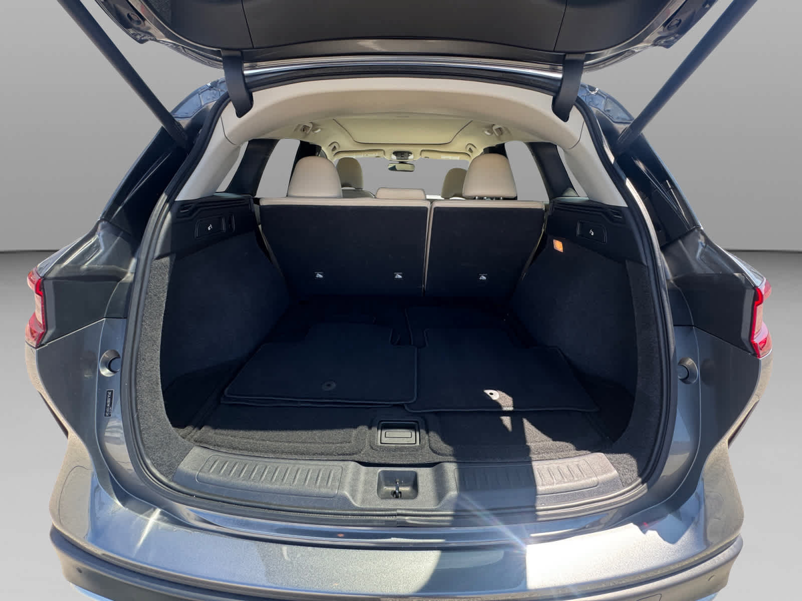 Used 2021 INFINITI QX50 Luxe w/ Cargo Package AWD/4WD image 21