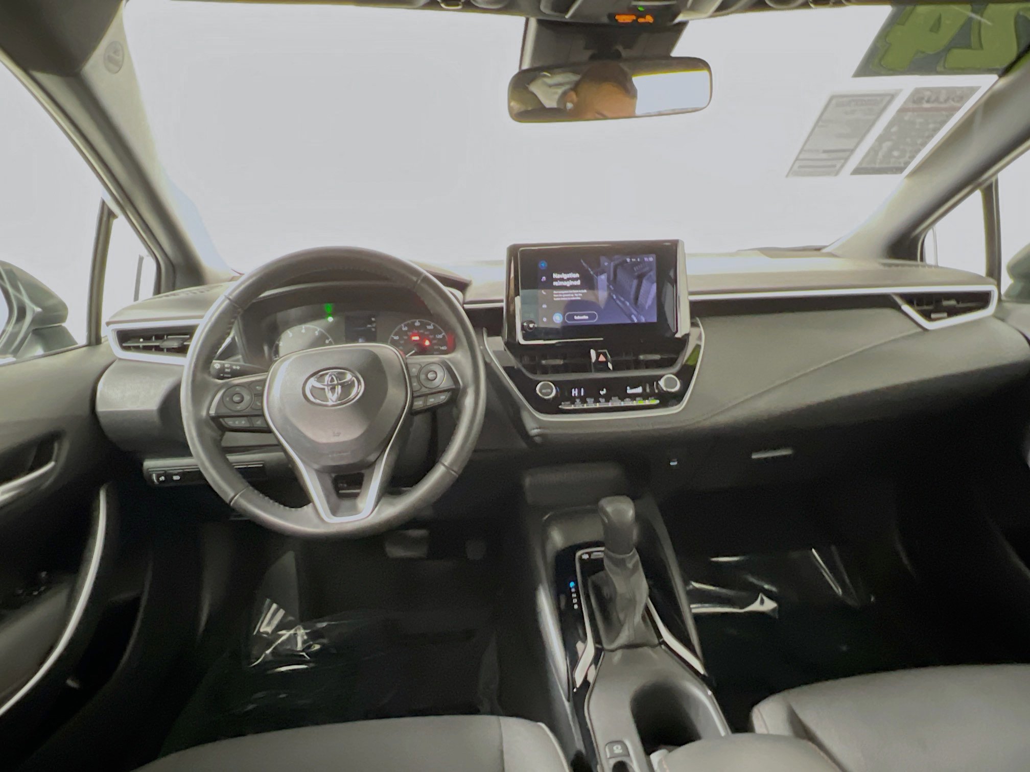 Used 2024 Toyota Corolla SE image 30