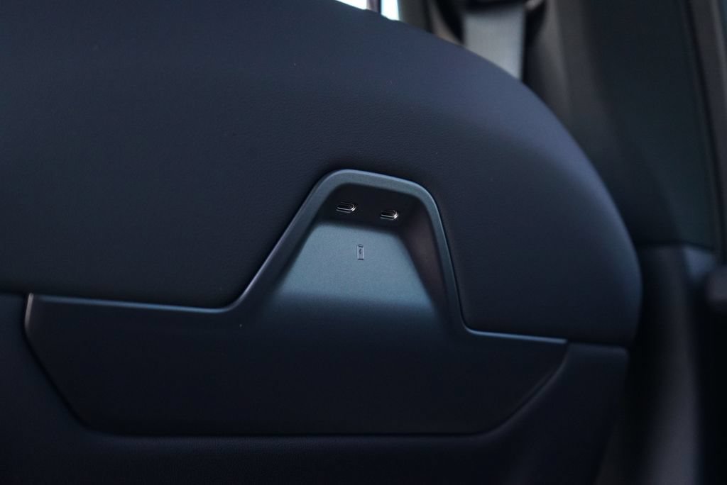 New 2026 Lincoln Nautilus Reserve AWD/4WD image 13