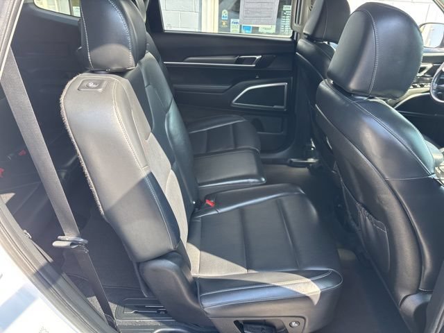 Used 2022 Kia Telluride LX AWD/4WD image 7