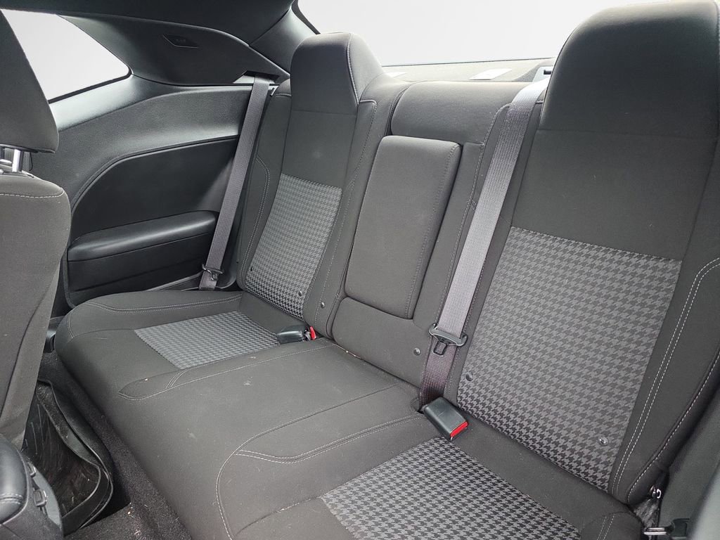 Used 2022 Dodge Challenger SXT w/ Driver Convenience Group AWD/4WD image 23