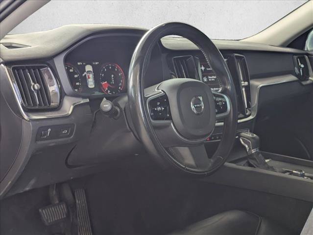 Used 2019 Volvo S60 T6 Momentum AWD/4WD image 3