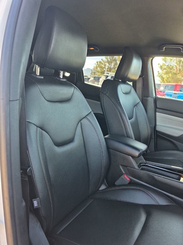 Used 2024 Jeep Compass Limited AWD/4WD image 27