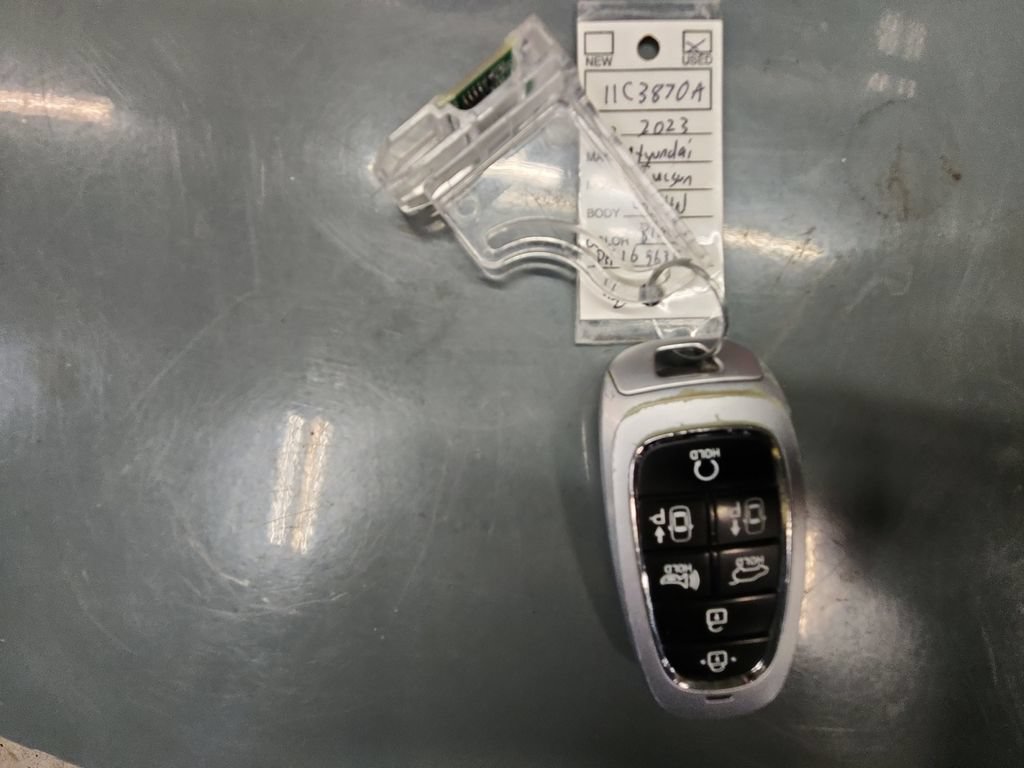 Used 2023 Hyundai Tucson Limited AWD/4WD image 34