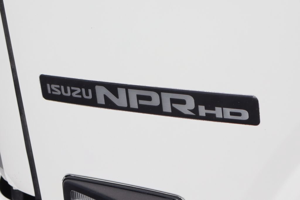 Used 2024 Isuzu NPR RWD image 40