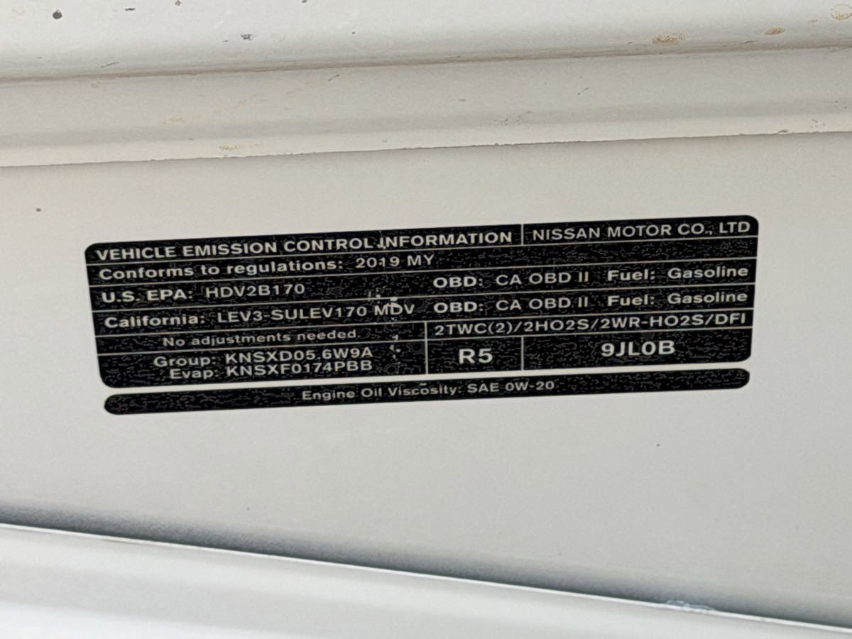 Used 2019 Nissan NV 2500 SV image 25