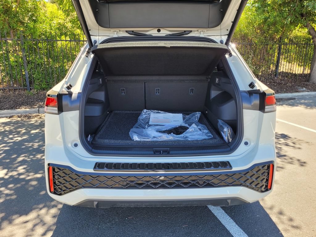 New 2026 Volkswagen Tiguan SE R-Line AWD/4WD image 27