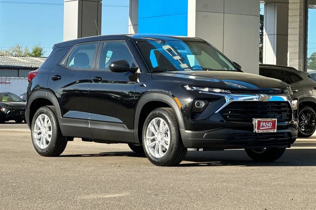New 2026 Chevrolet TrailBlazer LS FWD image 2