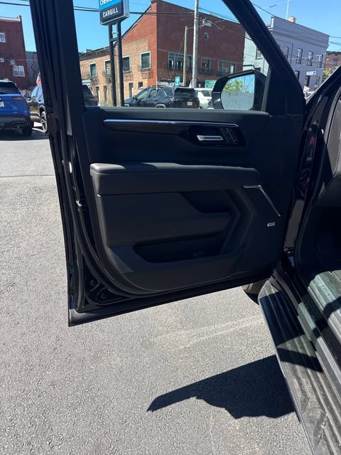 New 2026 Chevrolet Tahoe High Country w/ Sun And Tow Package AWD/4WD image 13