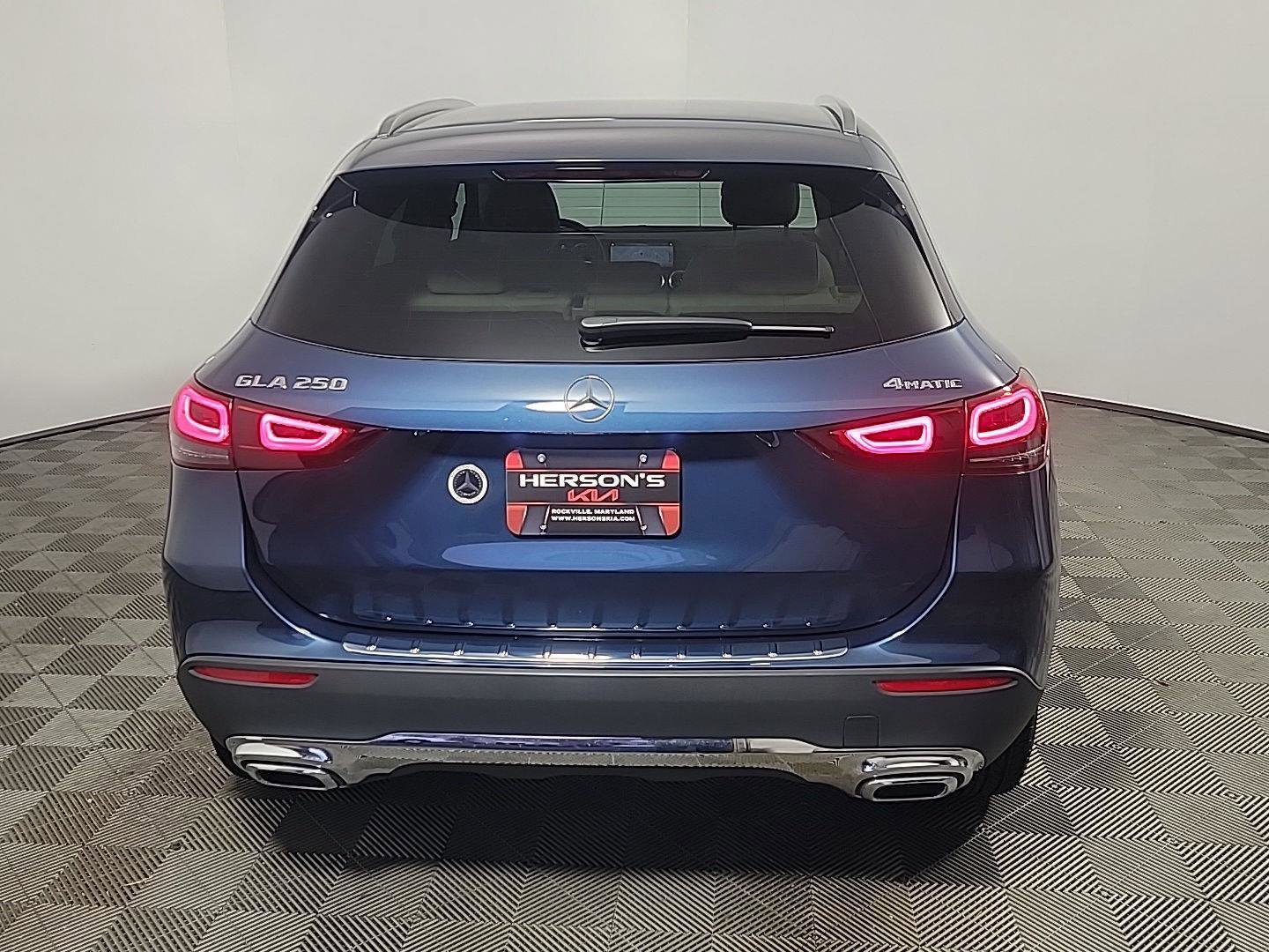 Used 2022 Mercedes-Benz GLA 250 4MATIC image 5