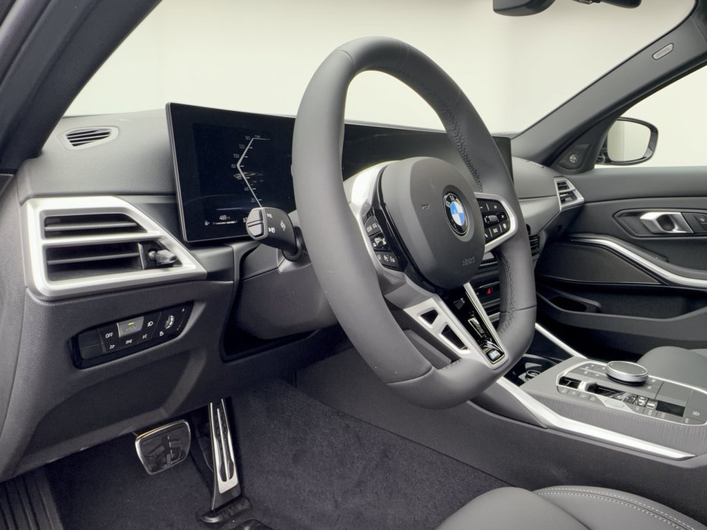 New 2026 BMW 330i xDrive Sedan w/ M Sport Package AWD/4WD image 4