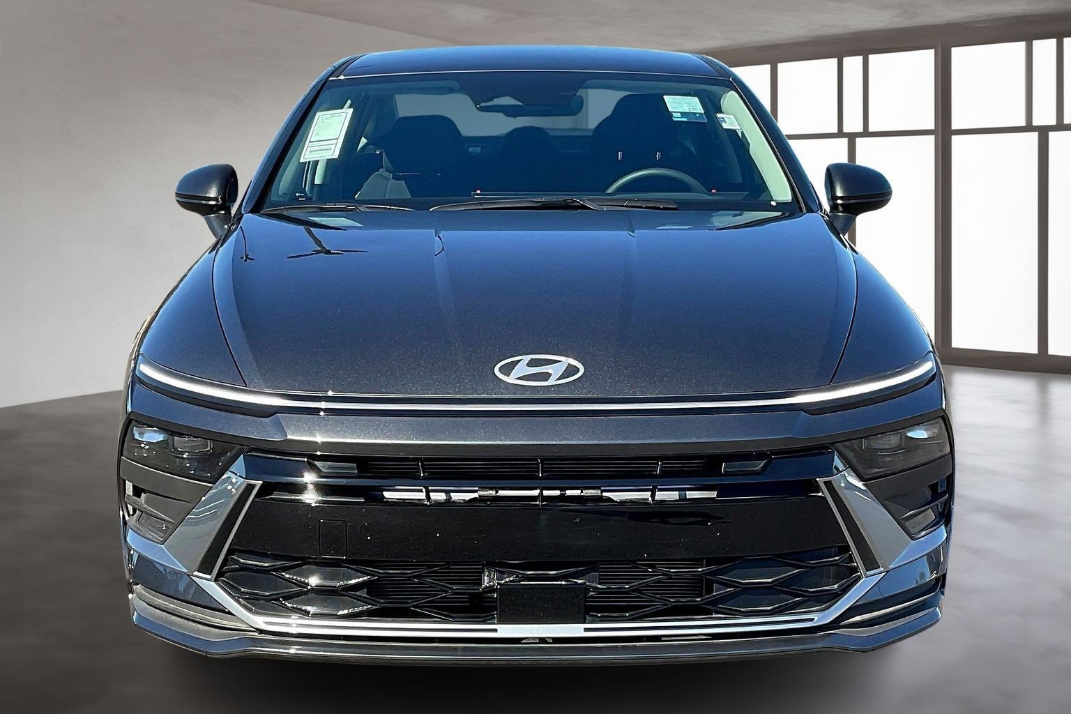 Used 2025 Hyundai Sonata SE image 2