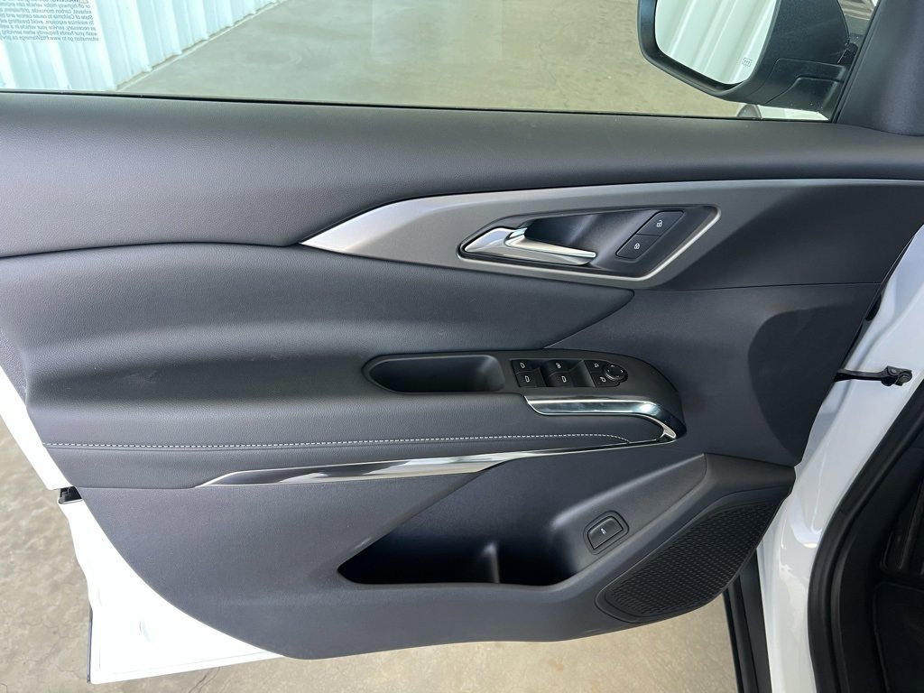 New 2026 Chevrolet Traverse LT w/ Sun and Wheel Package image 8