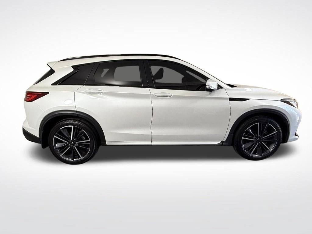 Used 2023 INFINITI QX50 Sport FWD image 2