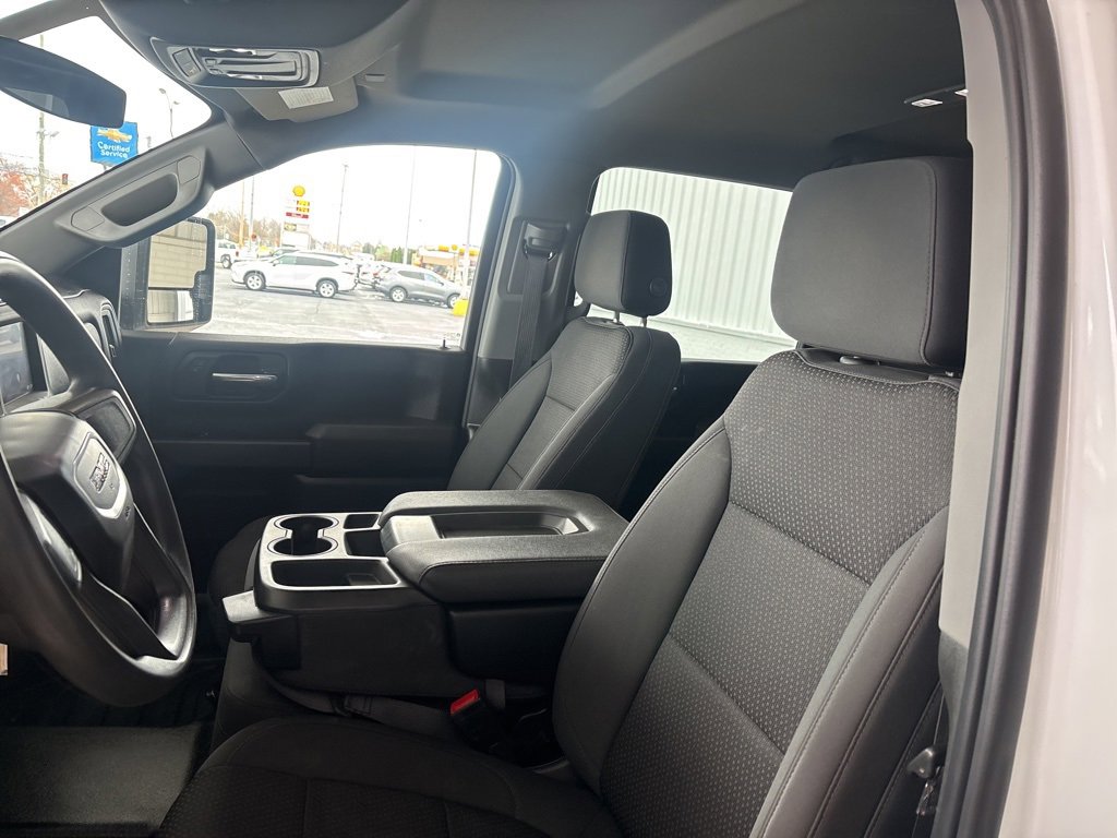 Used 2023 GMC Sierra 2500 Pro image 9