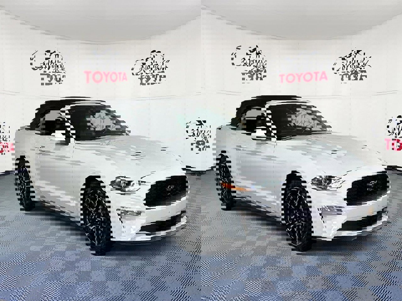 Used 2022 Ford Mustang Premium image 3