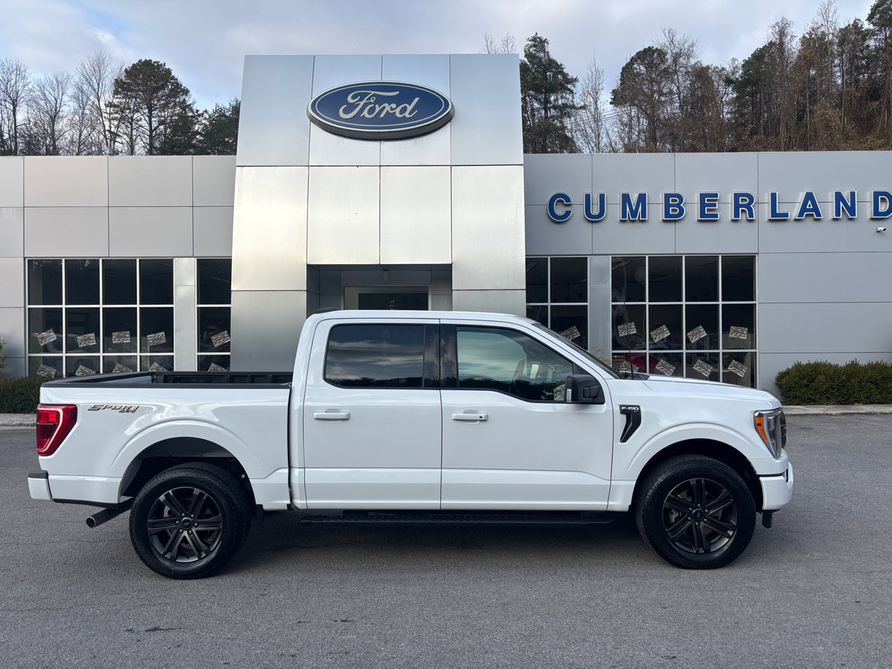 Used 2022 Ford F150 XLT w/ Equipment Group 302A High image 6