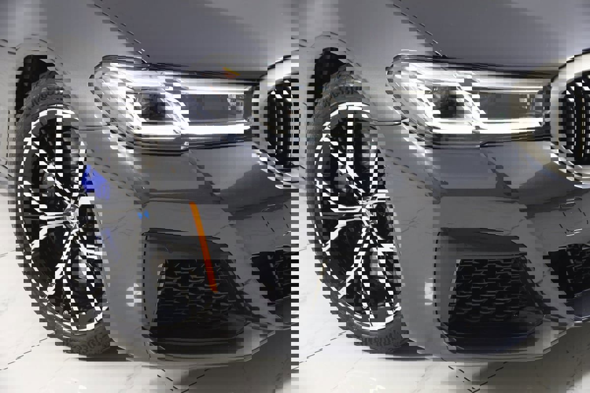 Used 2023 BMW M550i xDrive image 20