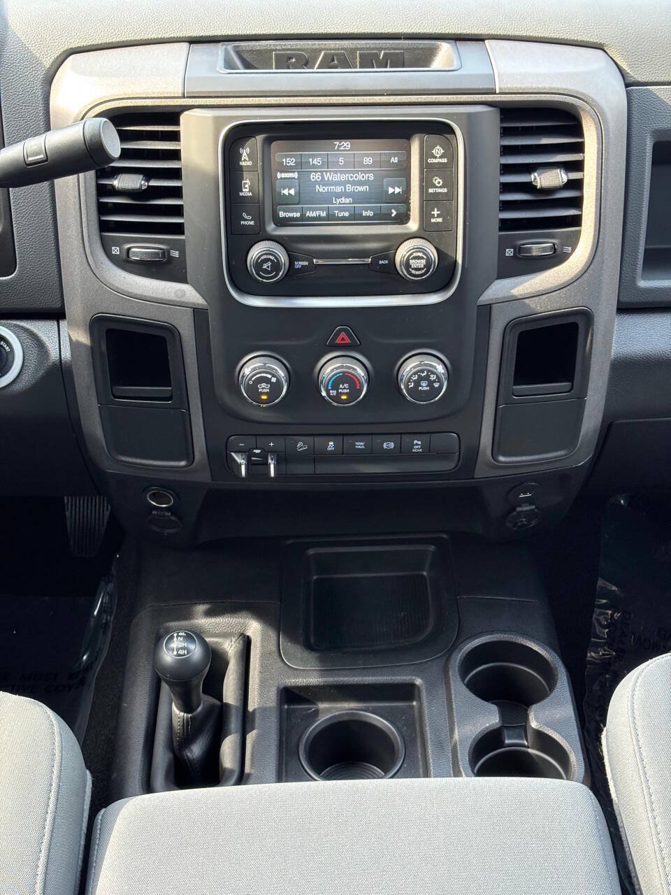 Used 2018 RAM 2500 Tradesman w/ Chrome Appearance Group AWD/4WD image 23