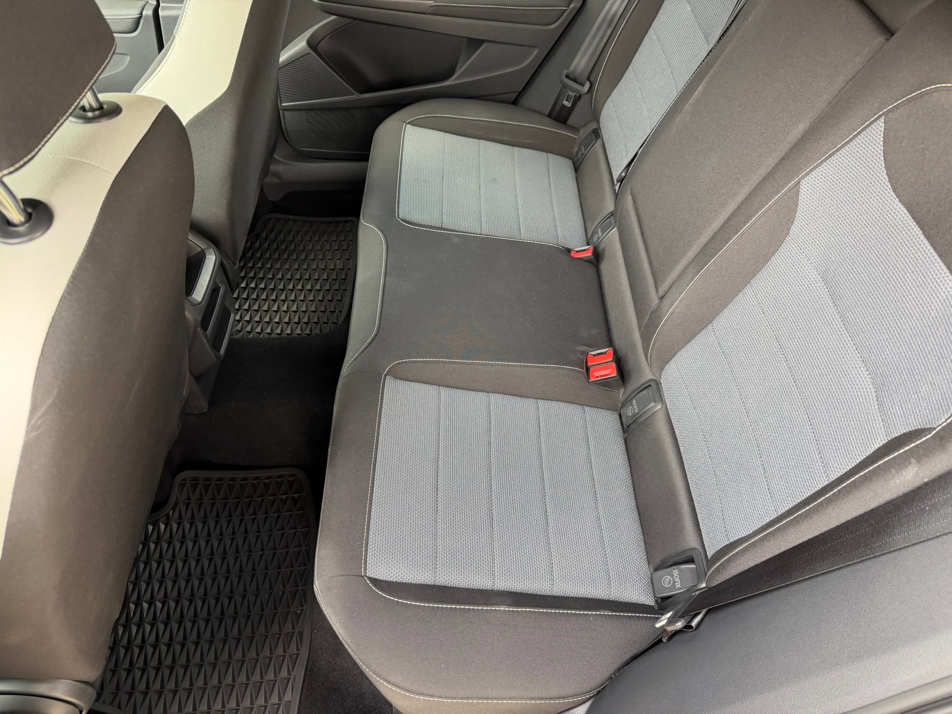 Certified 2025 Volkswagen Taos S FWD image 25