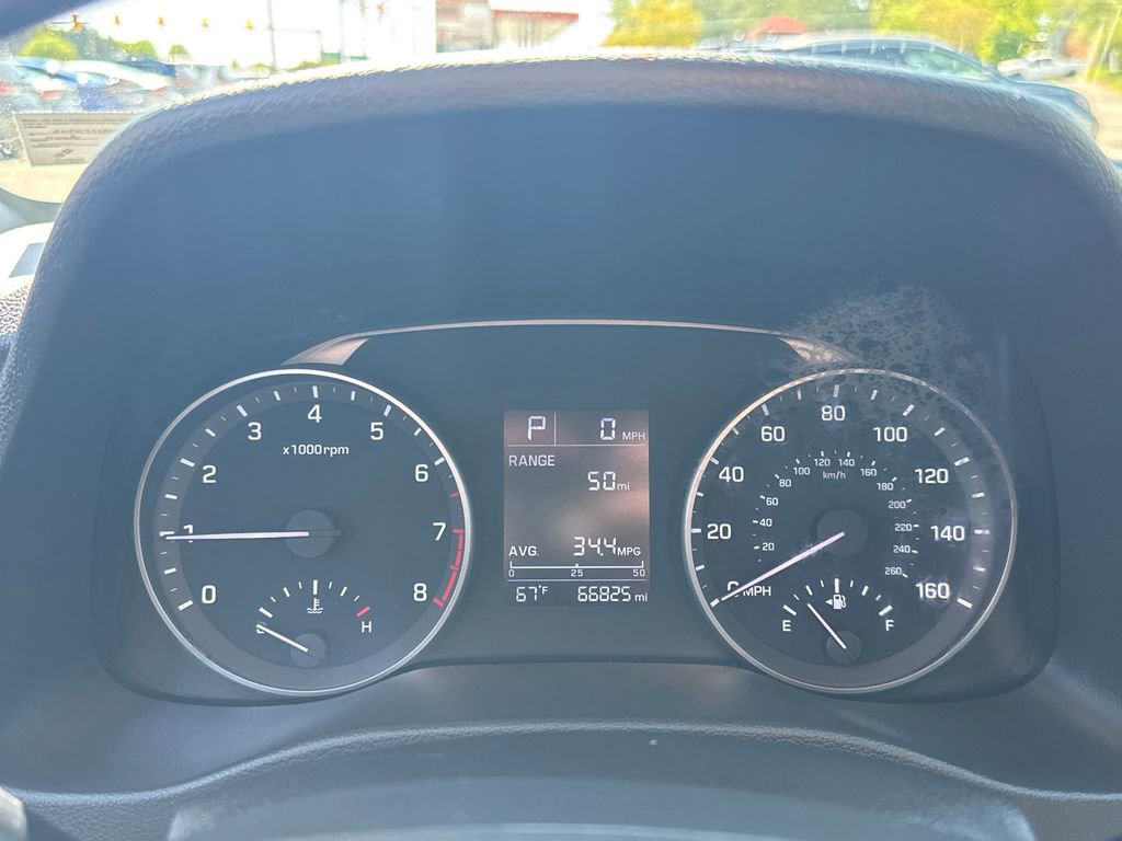 Used 2018 Hyundai Elantra SE FWD image 16
