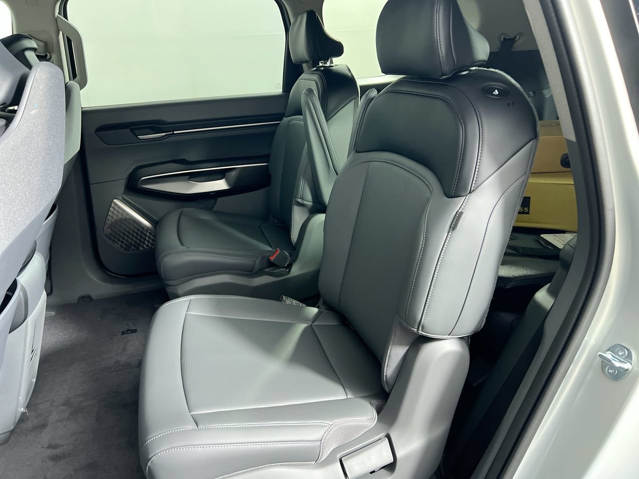 New 2026 Kia EV9 Light RWD image 29