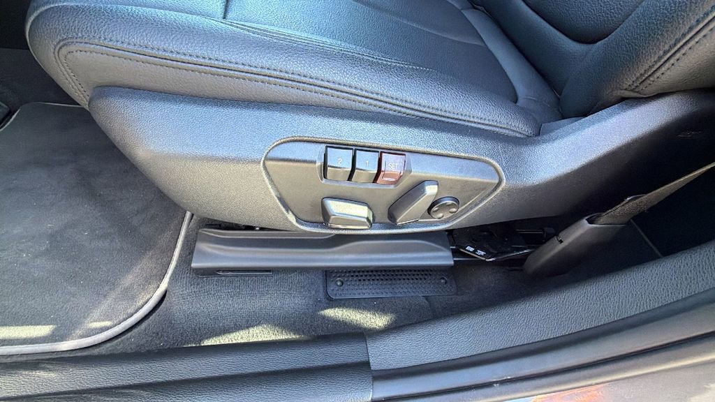 Used 2022 BMW X1 xDrive28i w/ Convenience Package image 21