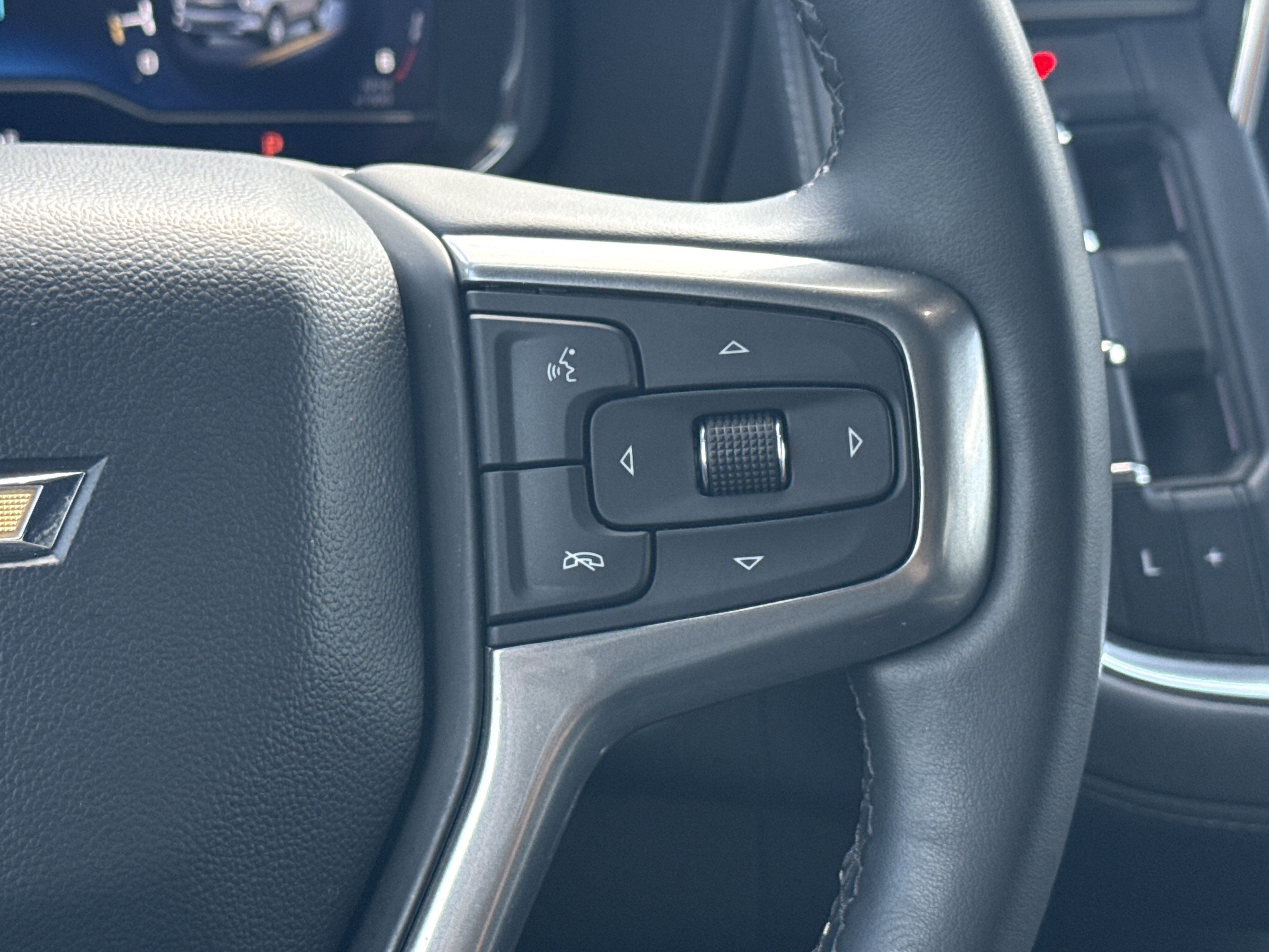 Used 2024 Chevrolet Suburban LT AWD/4WD image 29