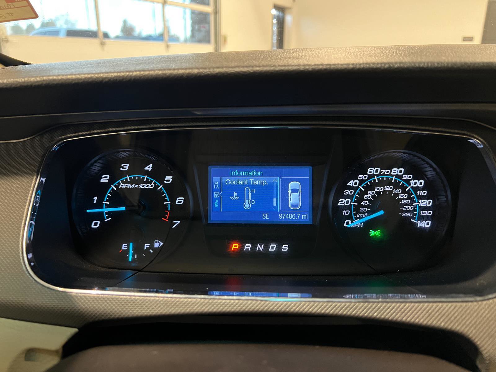 Used 2015 Ford Taurus SE image 12