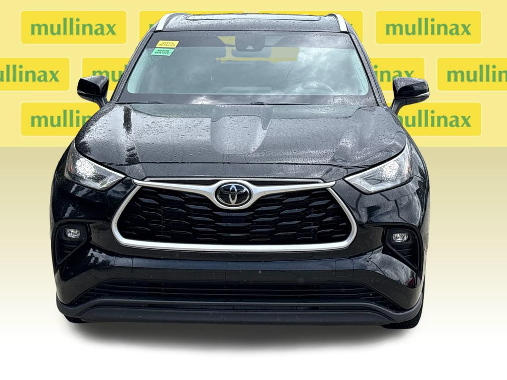 Used 2023 Toyota Highlander XLE FWD image 15