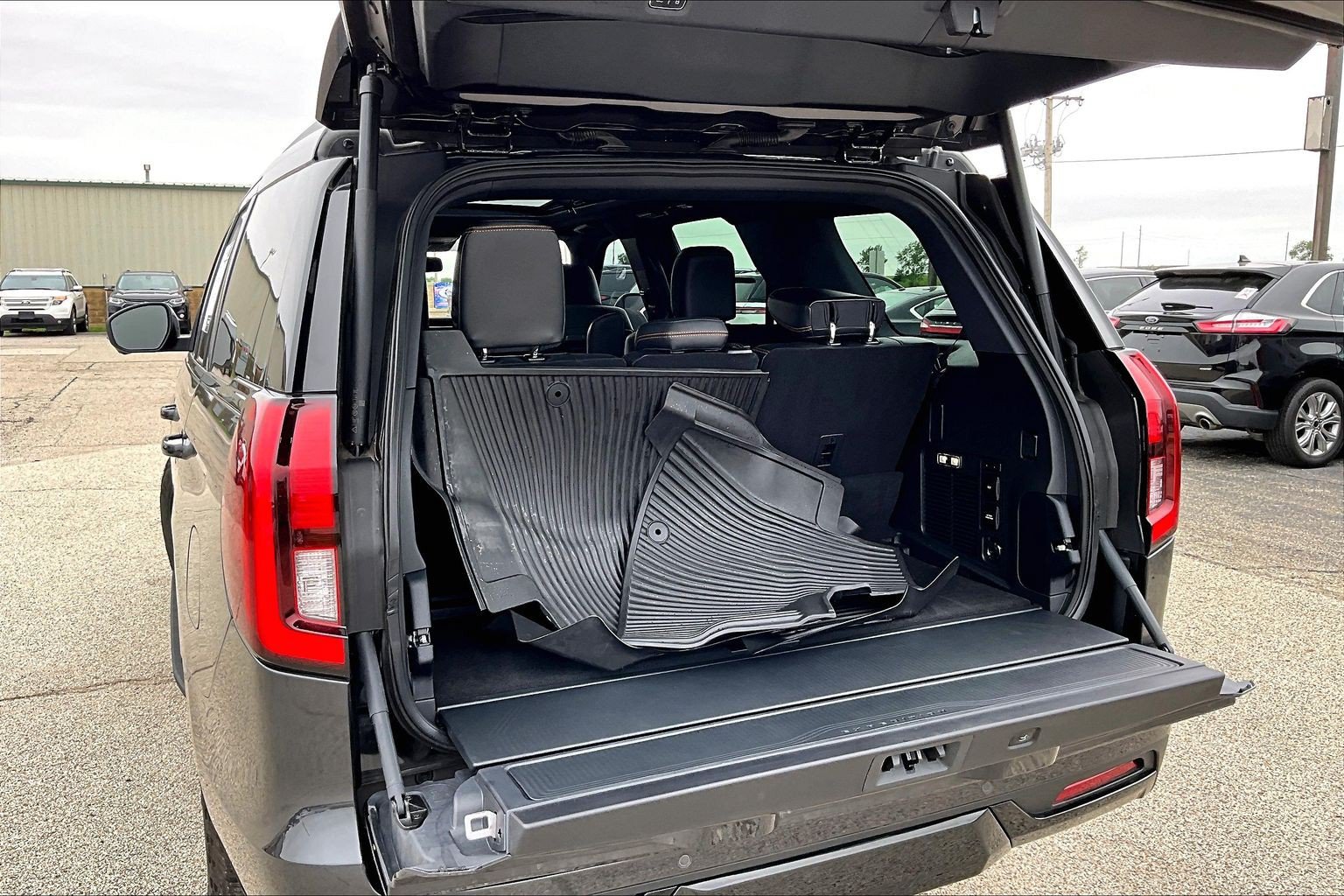 Used 2025 Ford Expedition Tremor AWD/4WD image 20