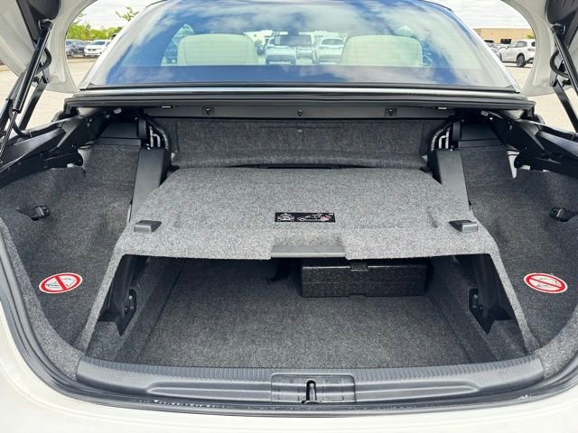 Used 2010 Volkswagen Eos Lux FWD image 10