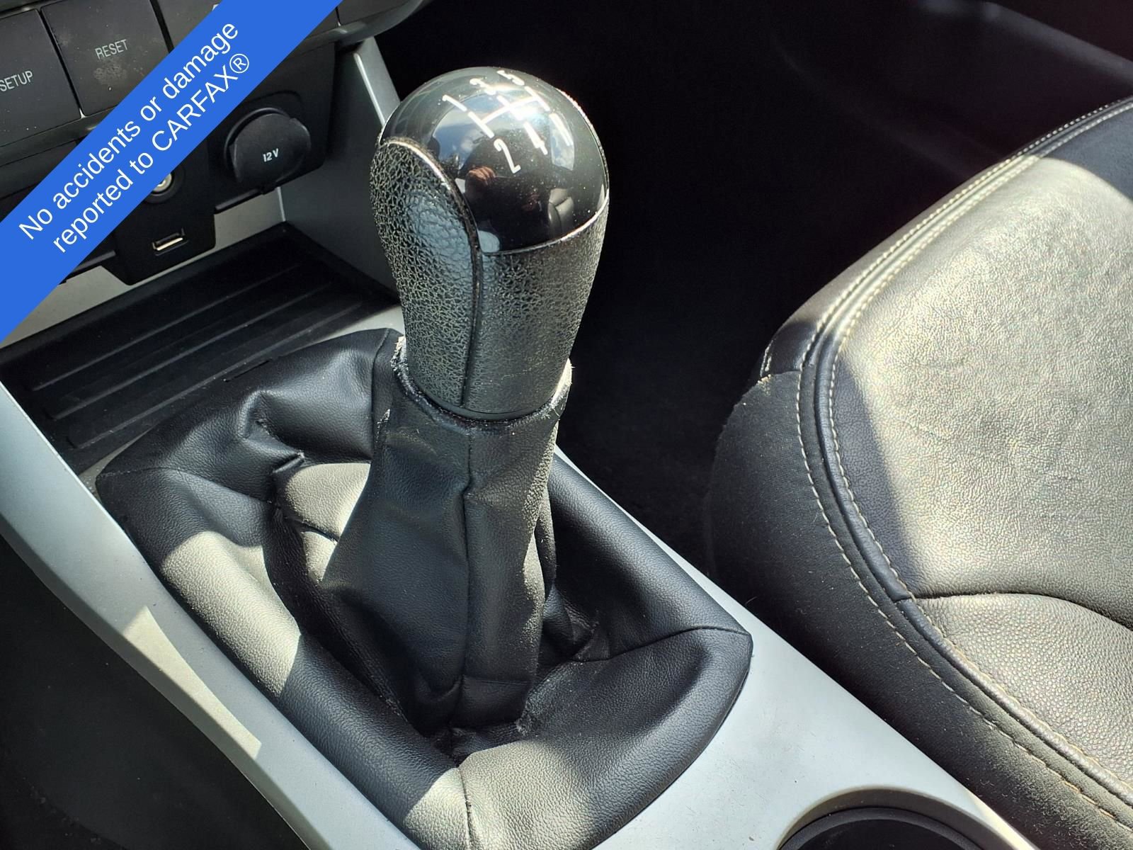 Used 2010 Ford Focus SES FWD image 29