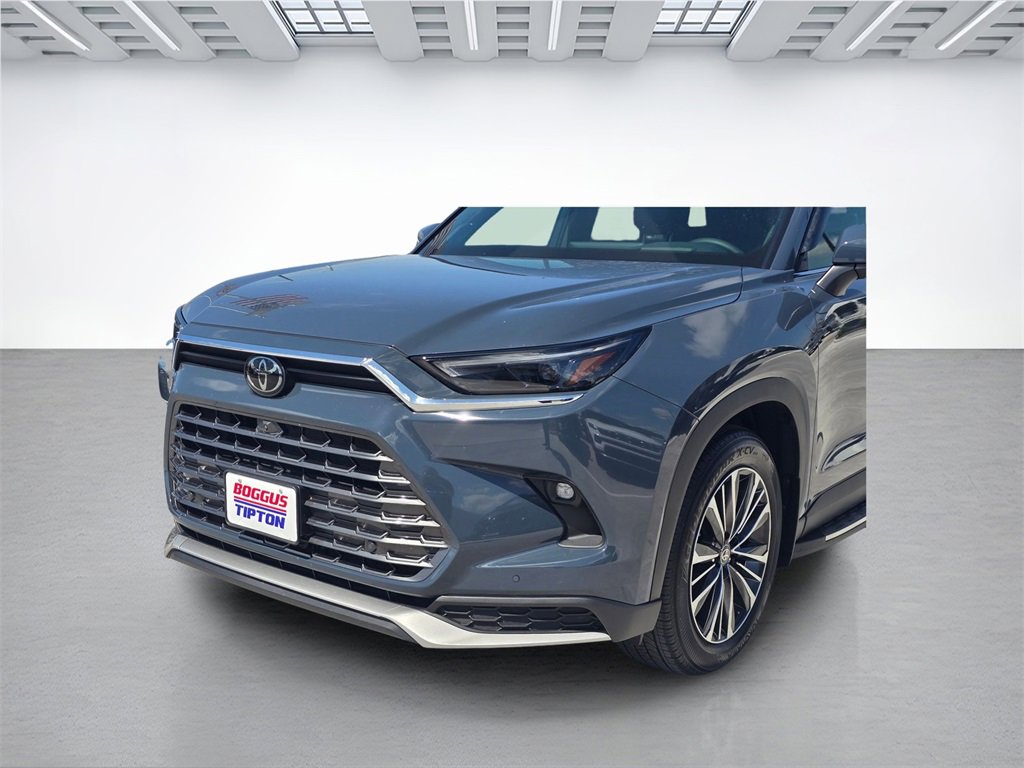 Used 2025 Toyota Grand Highlander AWD Hybrid image 8