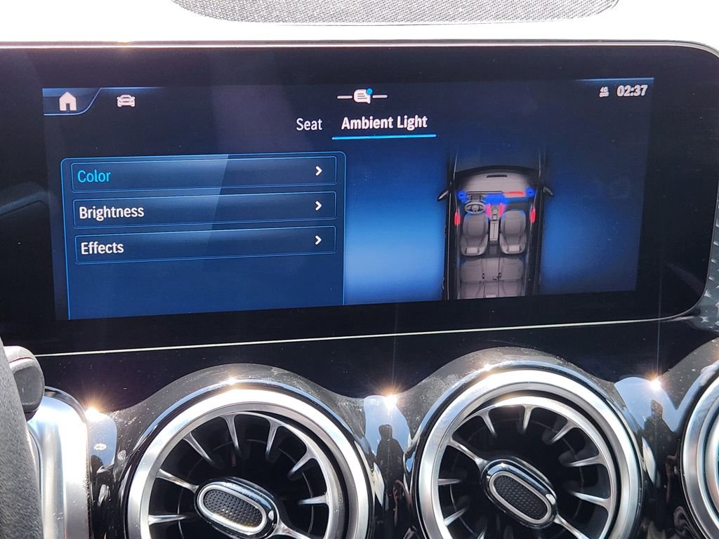 Used 2024 Mercedes-Benz GLB 250 image 23