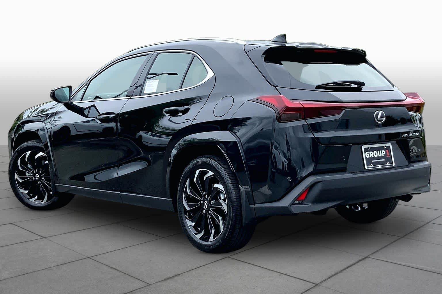 New 2026 Lexus UX 300h AWD image 12