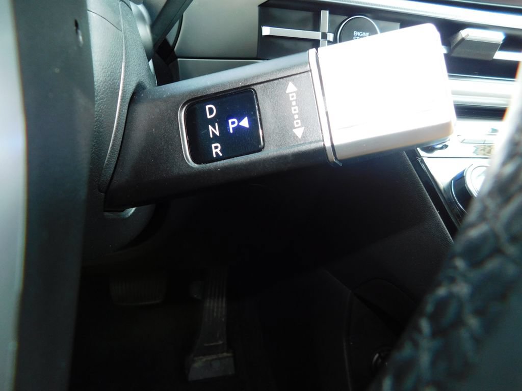 Used 2024 Hyundai Santa Fe SEL FWD image 40