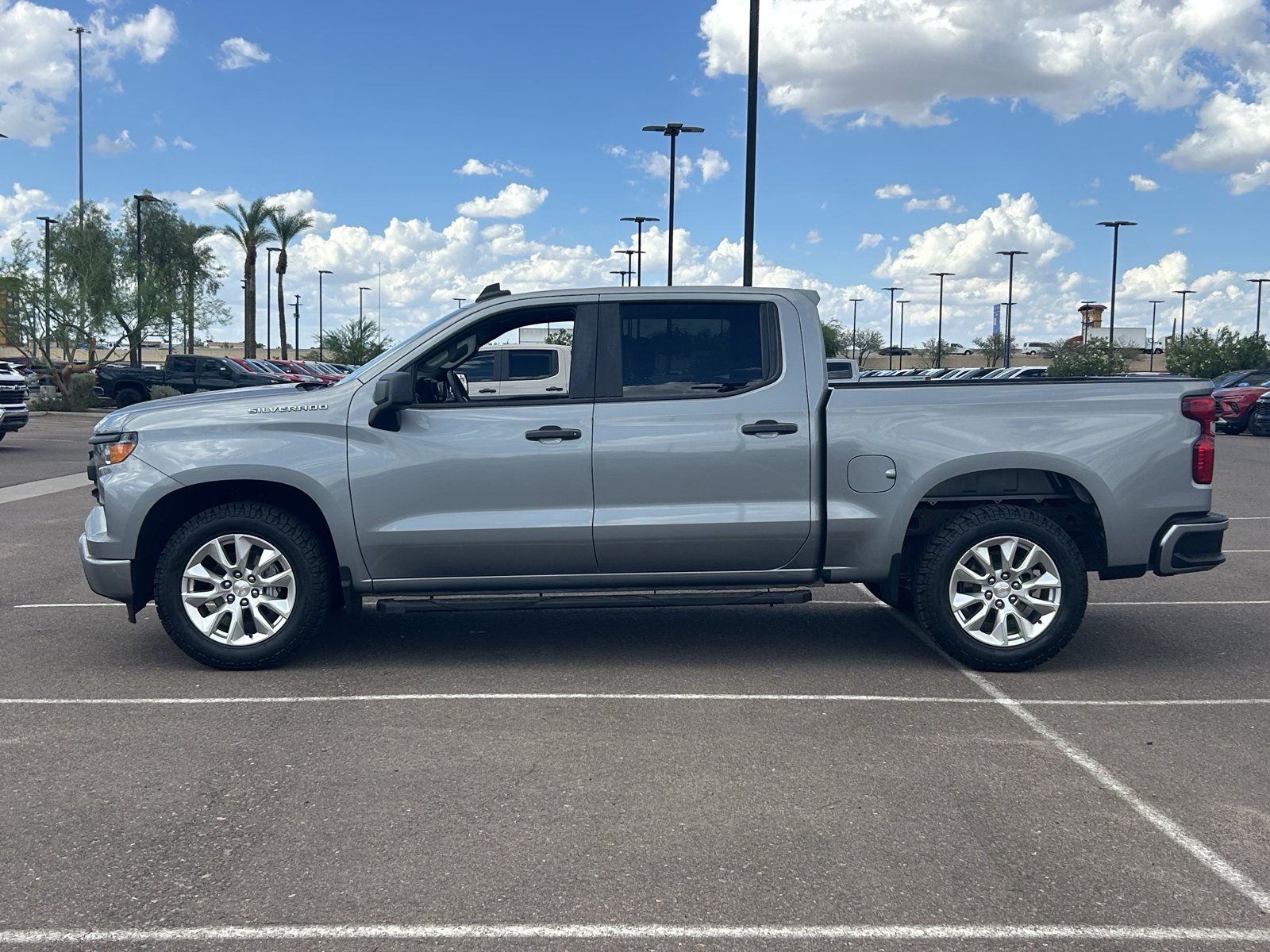 Used 2023 Chevrolet Silverado 1500 Custom RWD image 2
