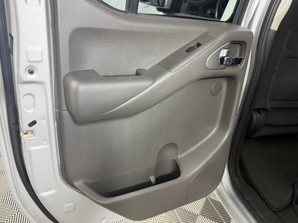 Used 2018 Nissan Frontier PRO-4X AWD/4WD image 29