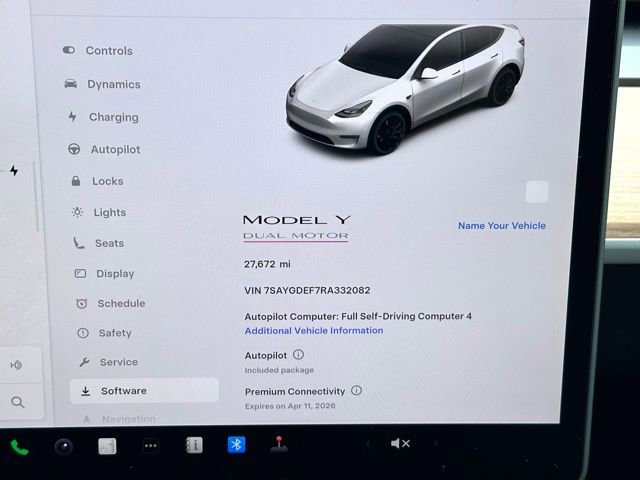 Used 2024 Tesla Model Y Performance image 18