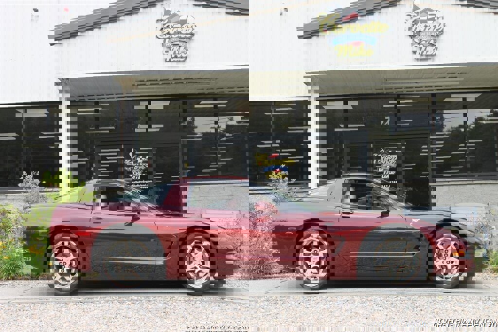 Used 2003 Chevrolet Corvette 50th Anniversary Edition w/ Preferred Equipment Group image 17