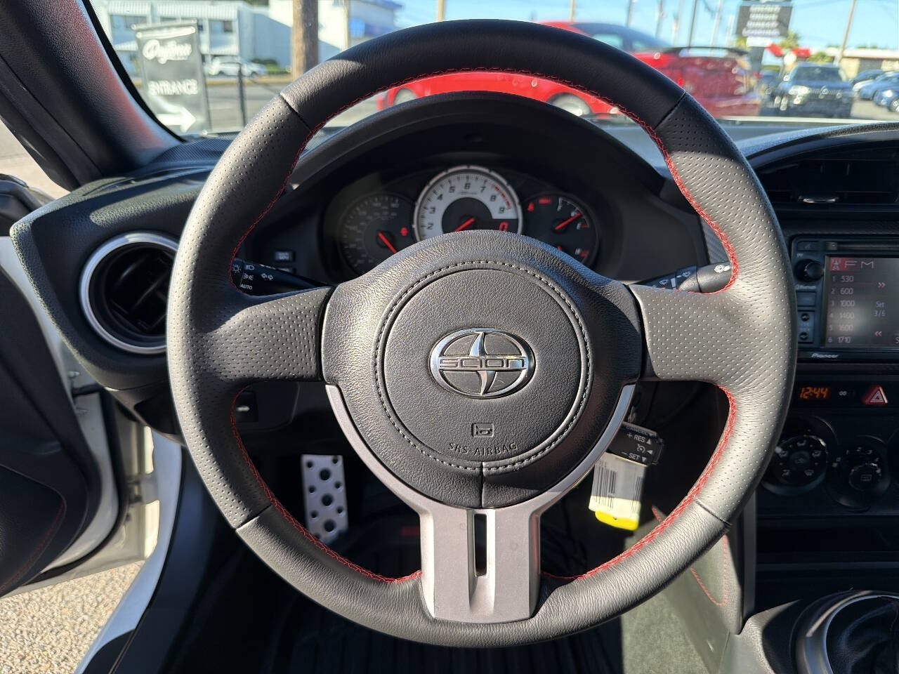 Used 2015 Scion FR-S RWD image 27