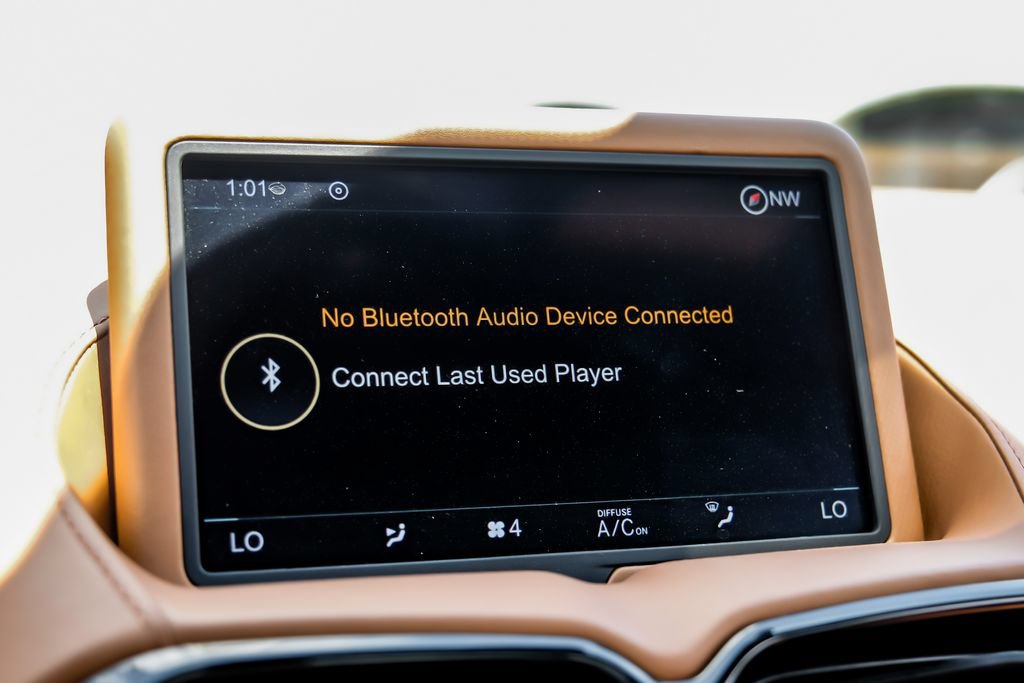 Used 2020 Aston Martin V8 Vantage Coupe RWD image 26