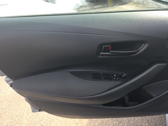 Used 2025 Toyota Corolla LE image 13