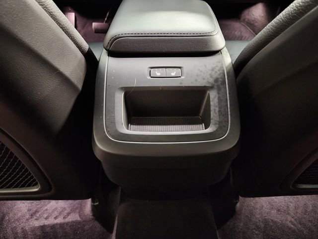 Used 2023 Volvo XC60 B5 Plus image 31