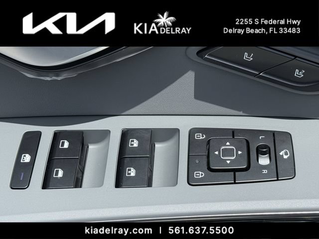 New 2026 Kia Niro SX Touring FWD image 17