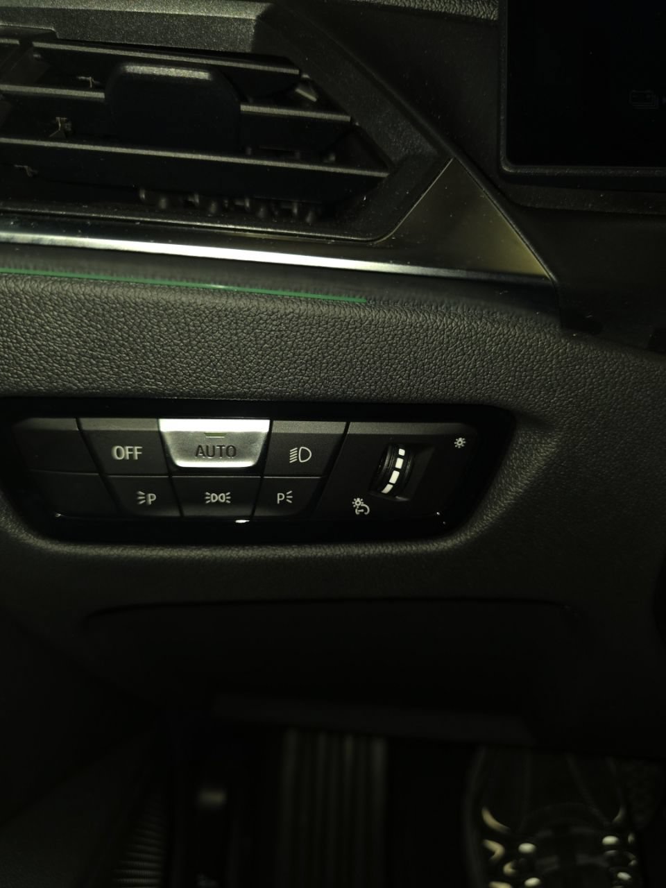 Used 2024 BMW i4 xDrive40i AWD/4WD image 32