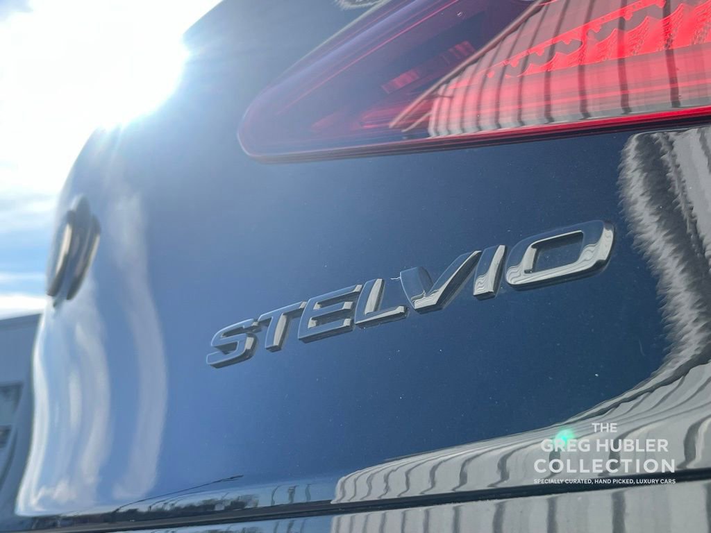 Used 2020 Alfa Romeo Stelvio Quadrifoglio image 44